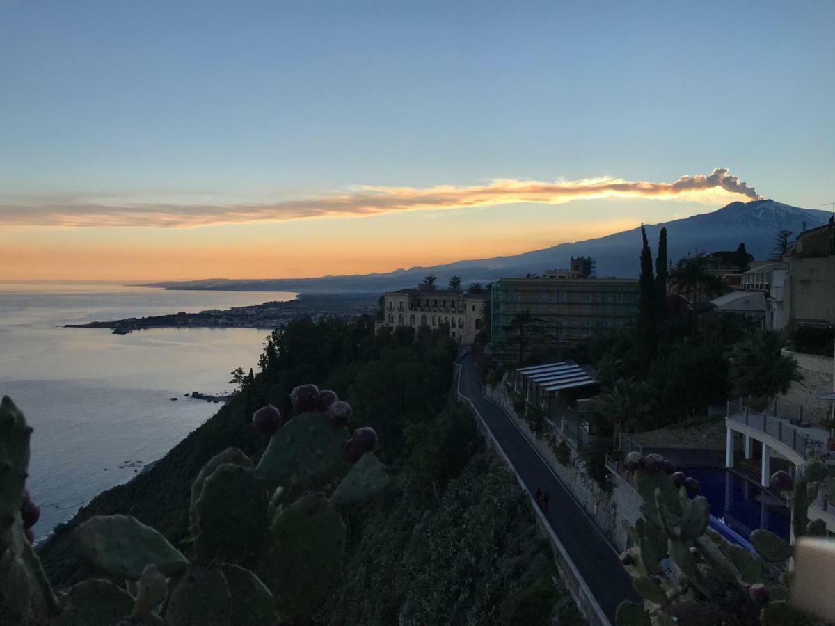Baia Di Atlantide Apartment Taormina Exterior foto